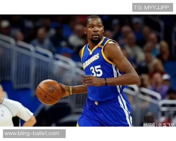 杜兰特反思失误影响全队士气表达对机会把握的遗憾与期待